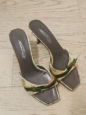 Stephane De Raucourt Green-Trim Brocade Slip-On Heels